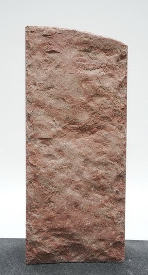 E000